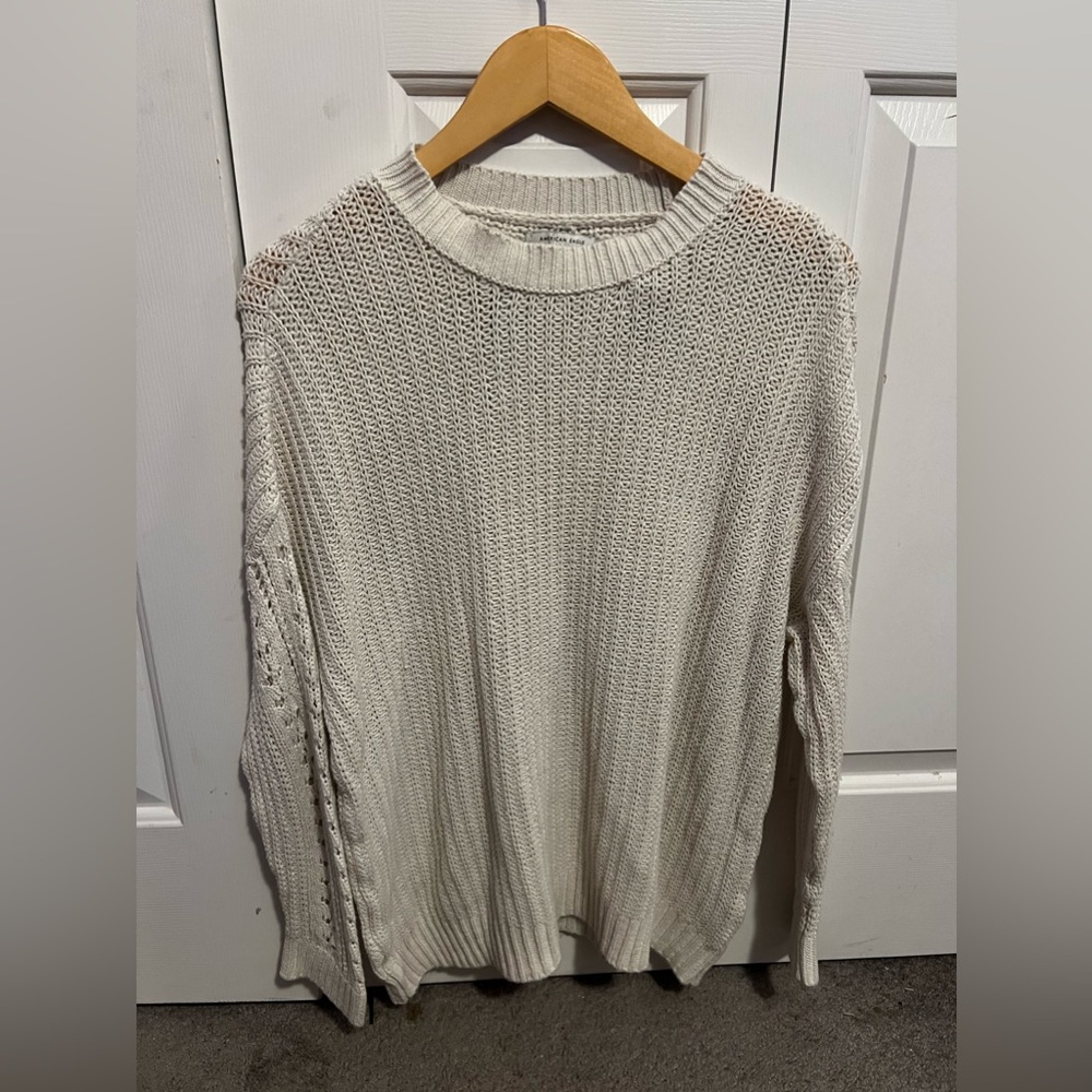 AMERICAN EAGLE OUTFITTERS TAN KNIT SWEATER WITH SLEEVE DESIGN